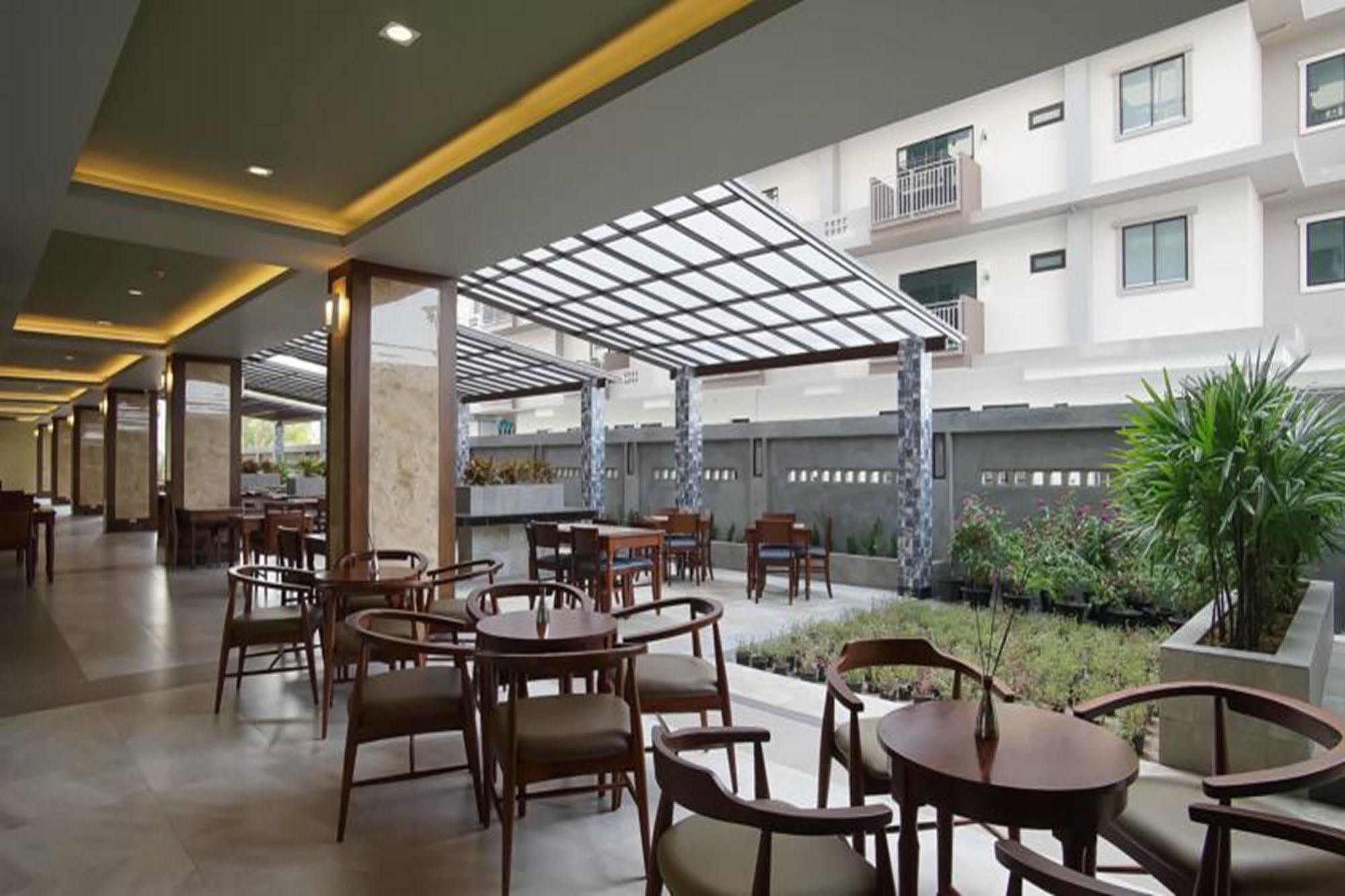 Carunda Hotel Sattahip Exteriér fotografie
